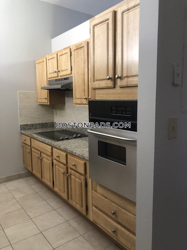 Boston - $3,500 /mo