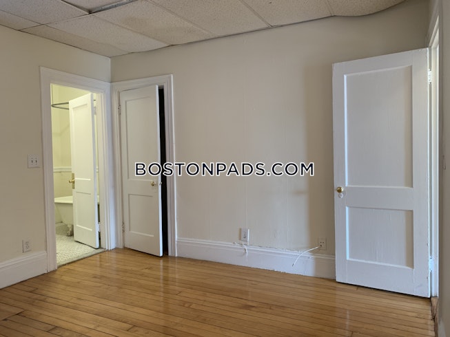 Boston - $1,500 /mo