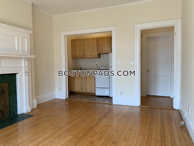 Boston - $1,500 /mo