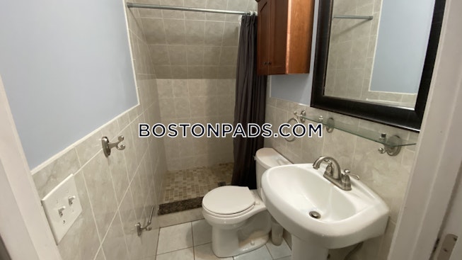 Boston - $4,500 /mo