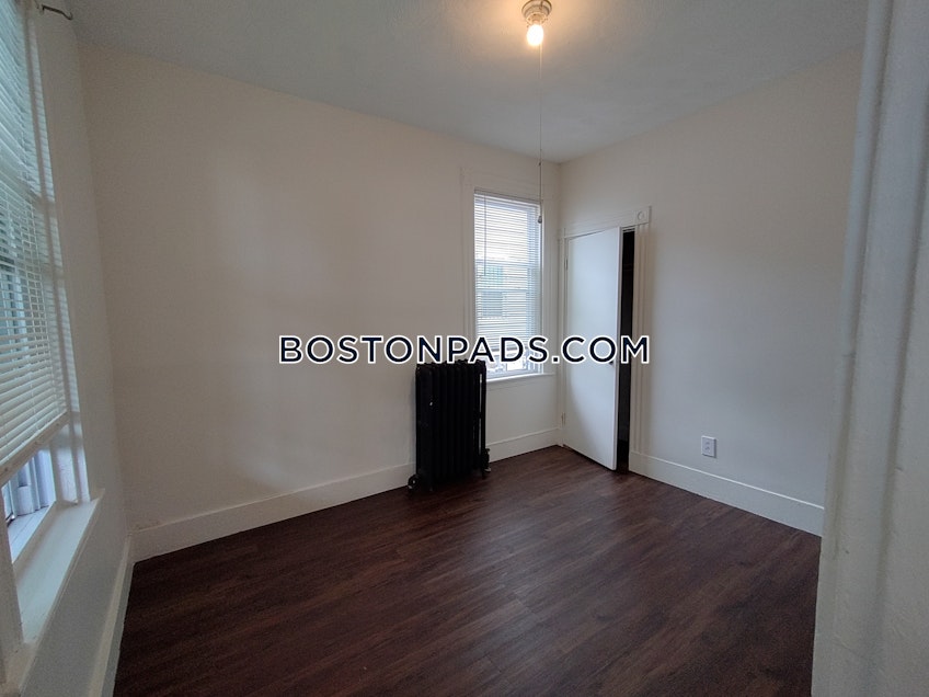 Boston - $3,600 /month