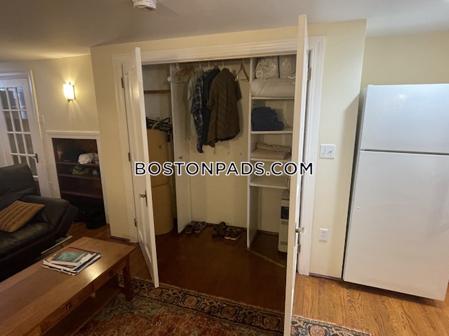 Boston - $3,600 /mo