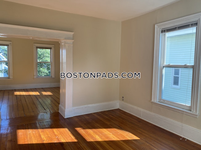 Somerville - $3,900 /mo