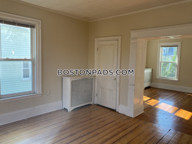 Somerville - $3,900 /mo