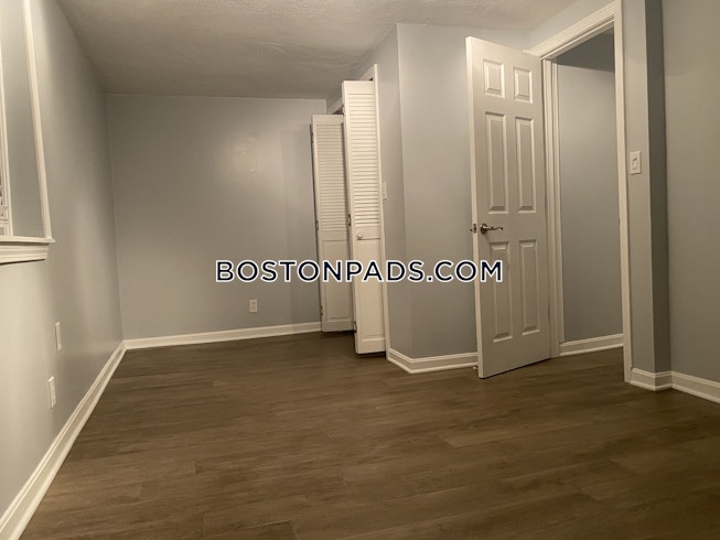 Boston - $4,000 /mo