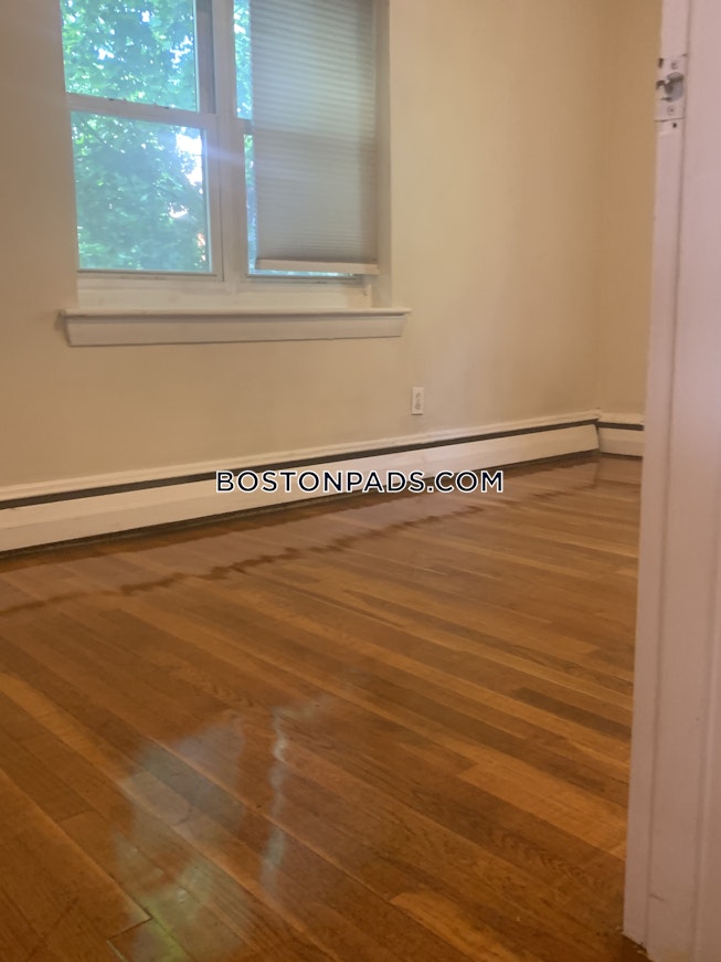 Boston - $2,850 /mo