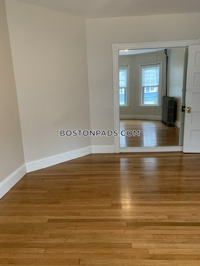 Chelsea - $4,000 /mo