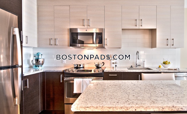 Boston - $4,960 /mo