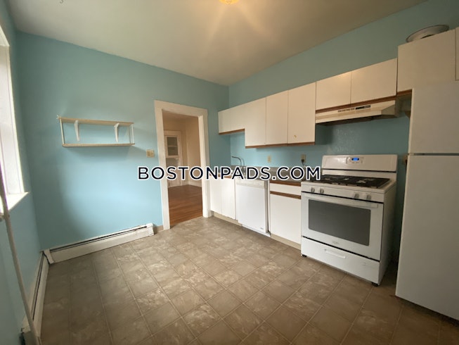 Boston - $3,050 /mo