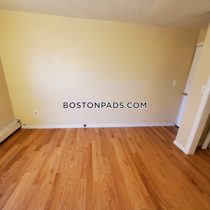 Boston - $4,200 /month