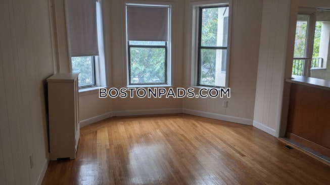 Boston - $3,375 /mo