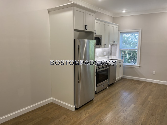 Boston - $2,470 /mo