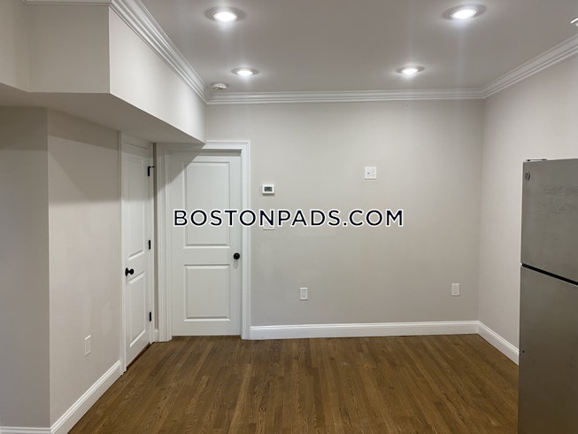 Boston - $2,175 /mo