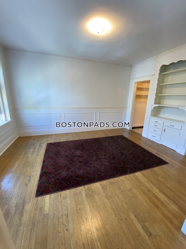 Brookline - $3,000 /mo