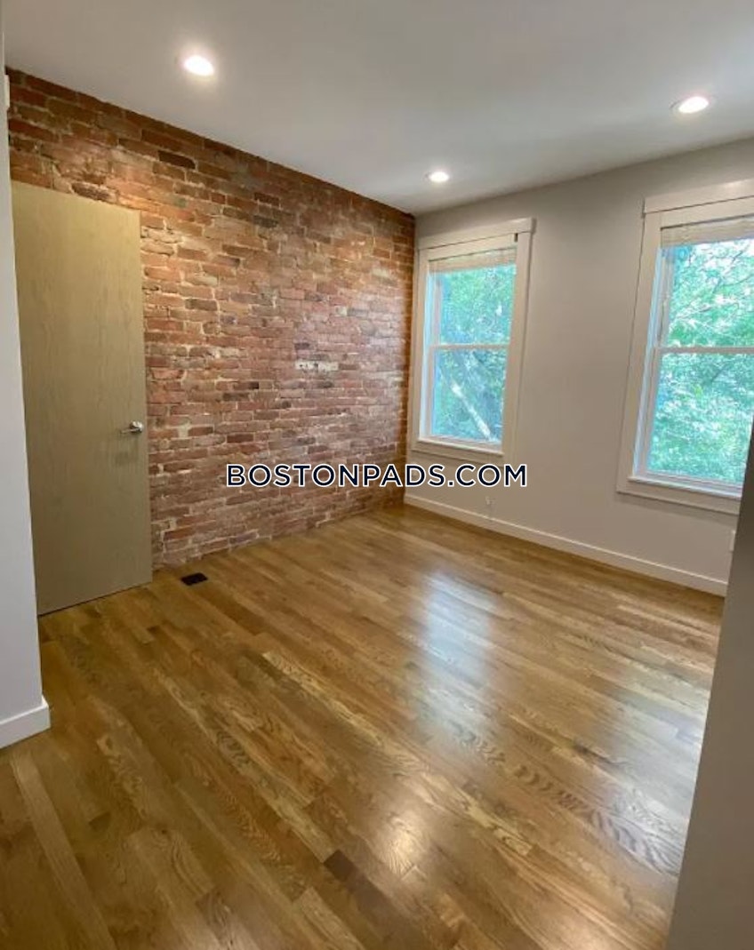 Cambridge - $2,995 /month