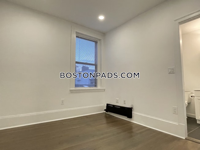 Boston - $3,200 /mo