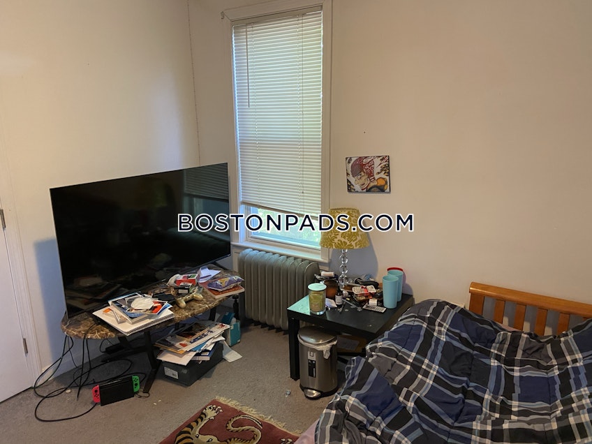 Boston - $3,400 /month