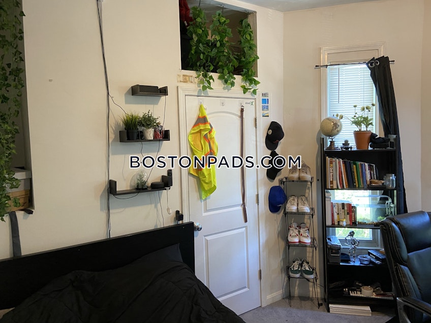 Boston - $3,400 /month