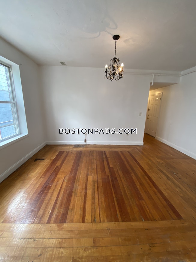 Brockton - $1,700 /mo