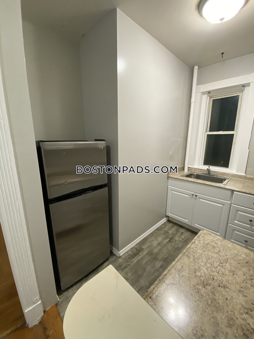 Boston - $3,000 /month