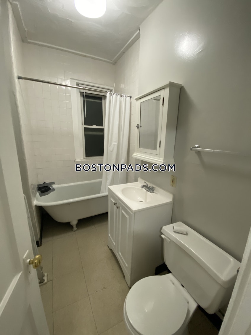 Boston - $3,000 /month