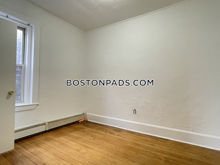 Bowdoin St. Boston picture 13