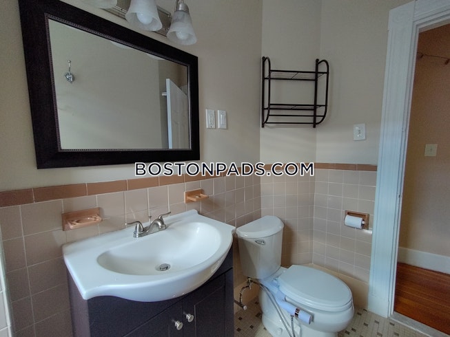 Boston - $2,800 /mo