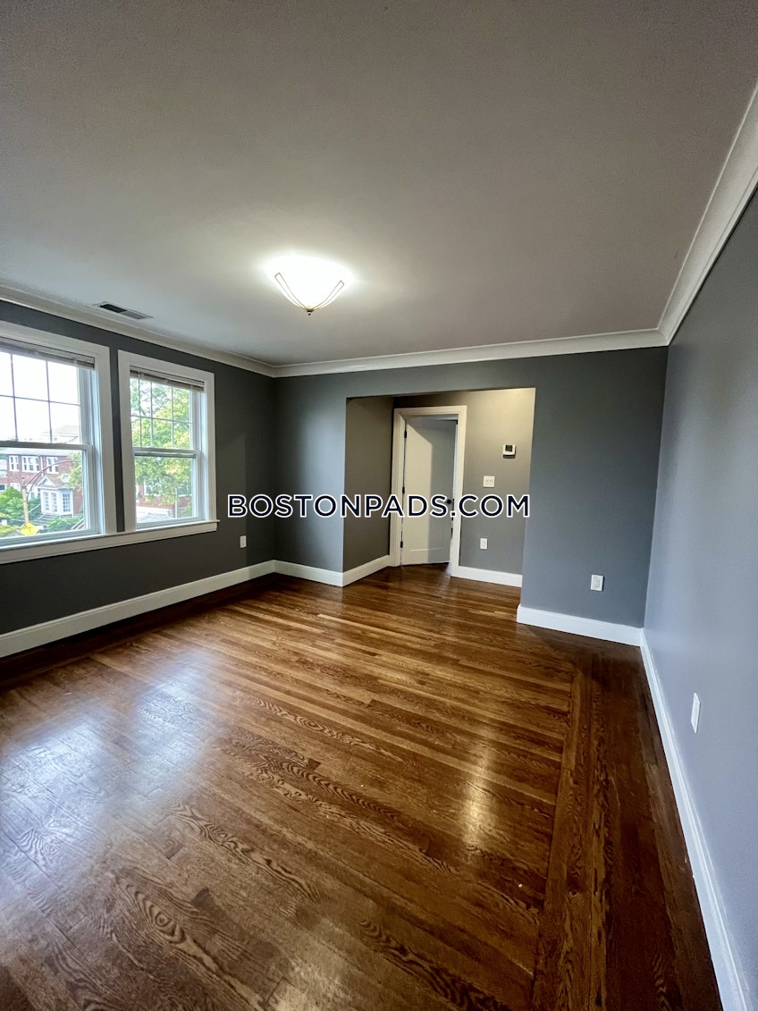 Boston - $5,500 /month