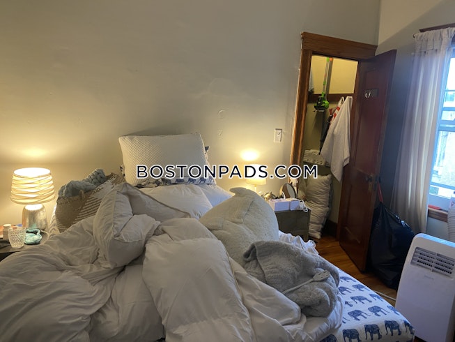 Somerville - $4,900 /mo