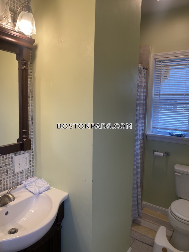 Somerville - $4,900 /mo