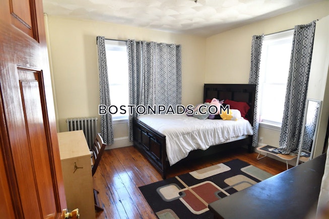 Boston - $4,800 /mo