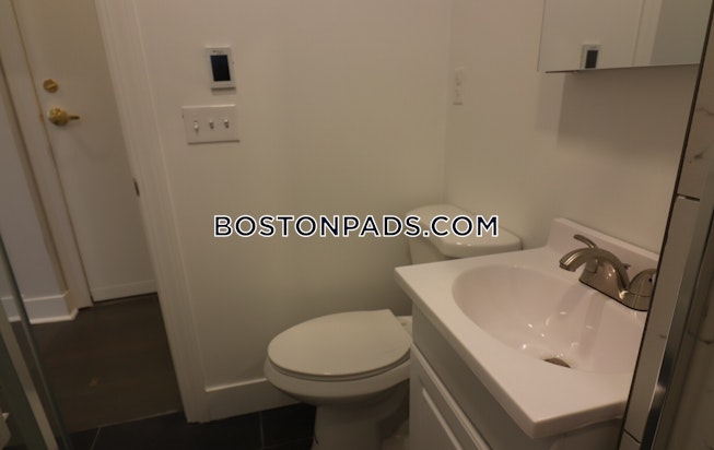 Boston - $2,625 /mo