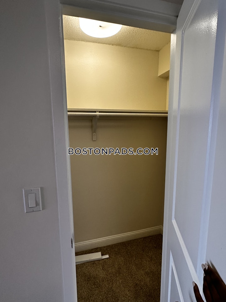 west-end-2-beds-2-baths-boston-4450-4521841 