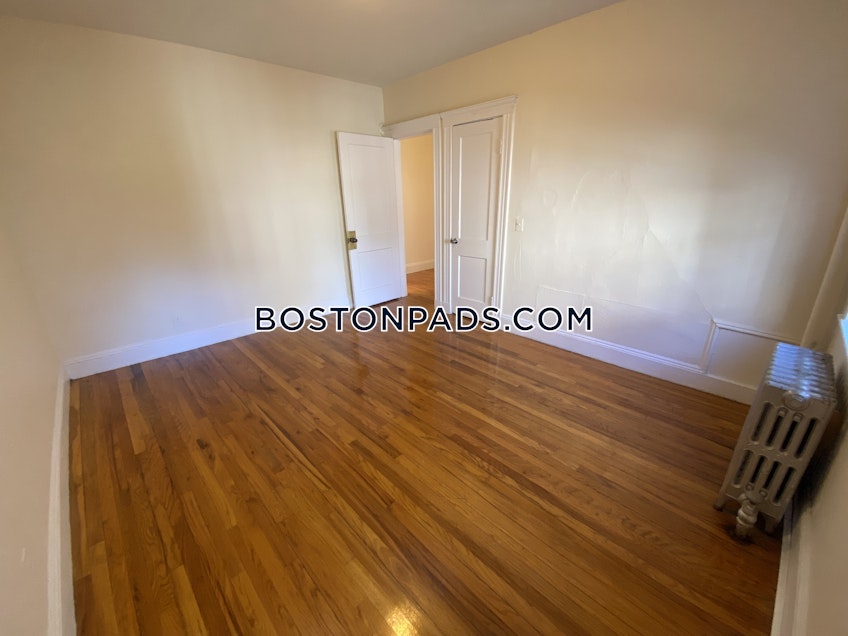 Boston - $2,400 /month