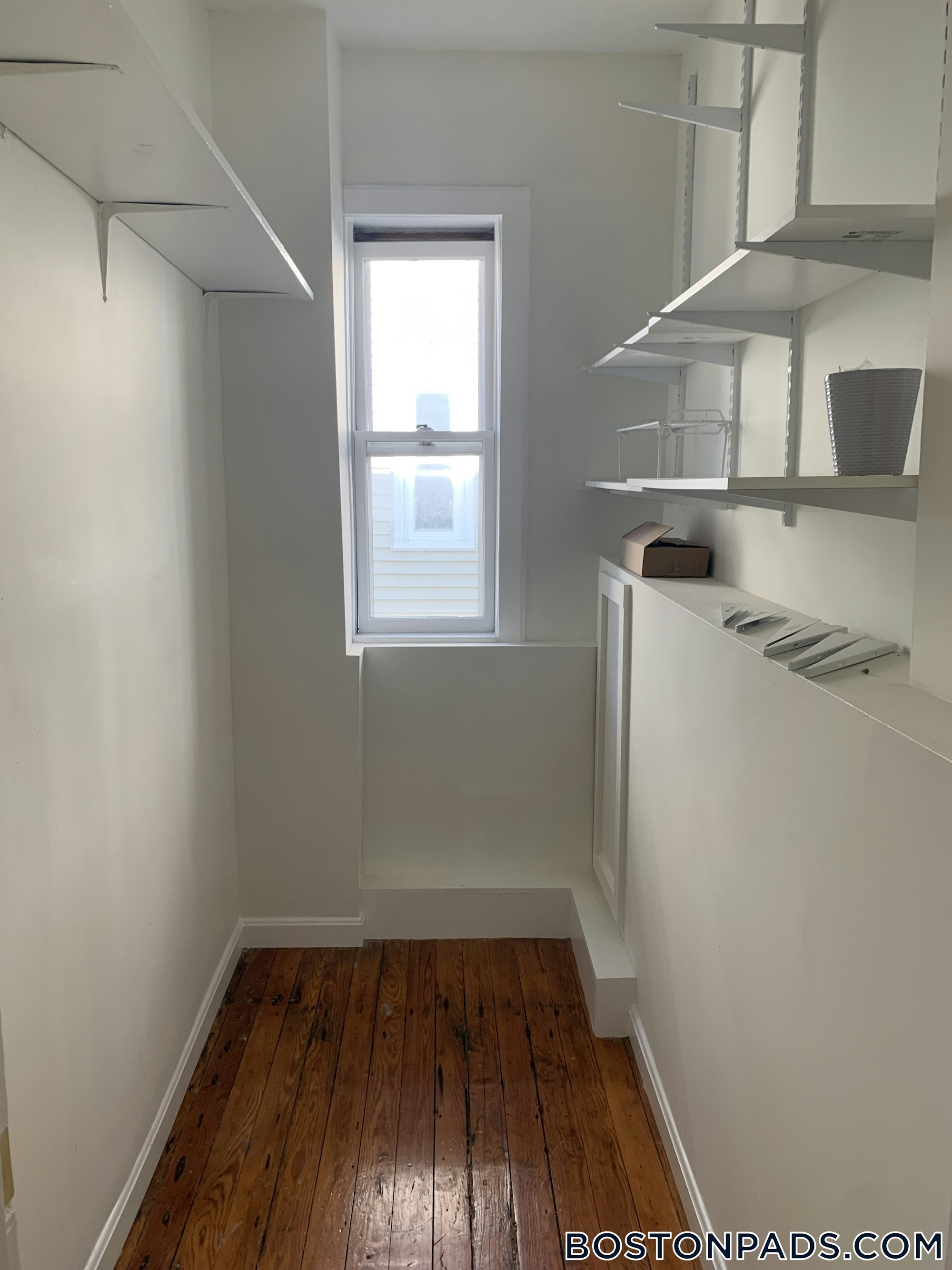 Cambridge - $4,100