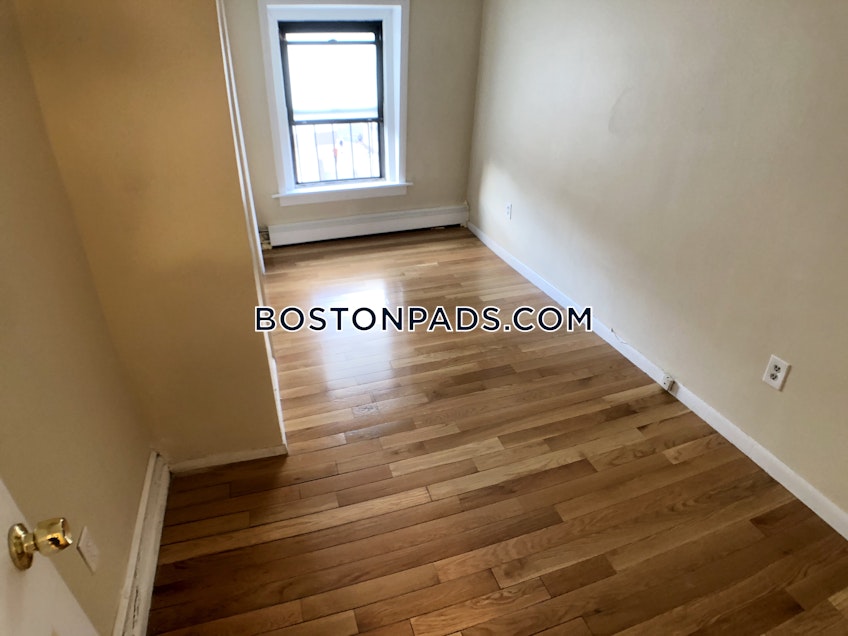 Boston - $3,200 /month