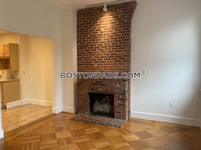 Brookline - $6,200 /mo