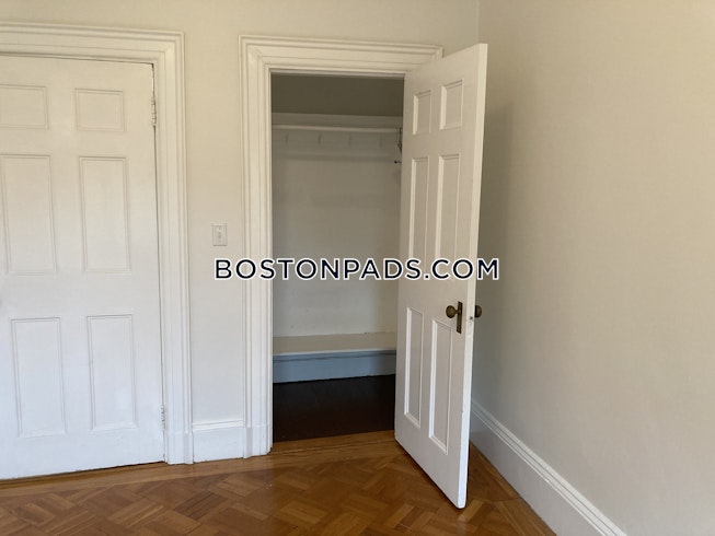 Brookline - $6,200 /mo