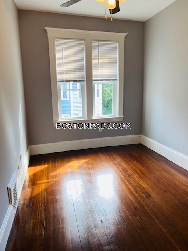 Boston - $7,450 /mo