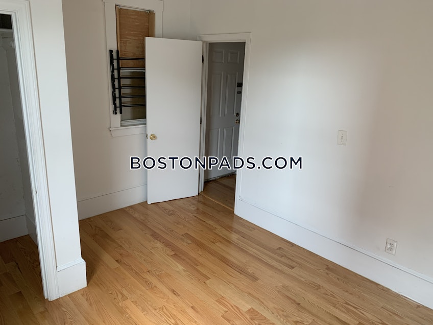 Boston - $2,900 /month