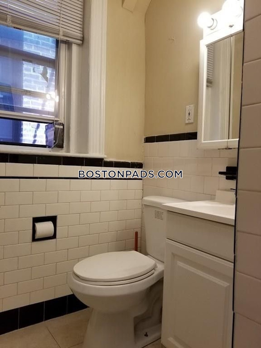 Boston - $3,200 /month