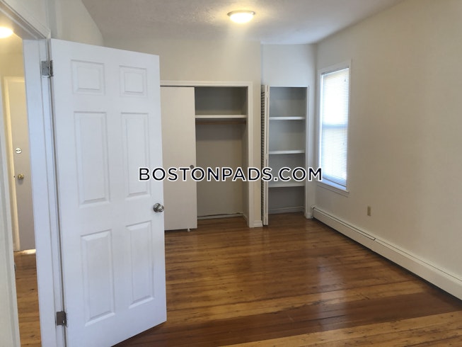 Somerville - $2,400 /mo