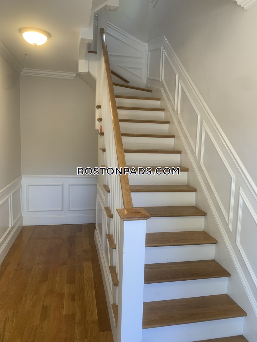 Boston - $3,150 /month