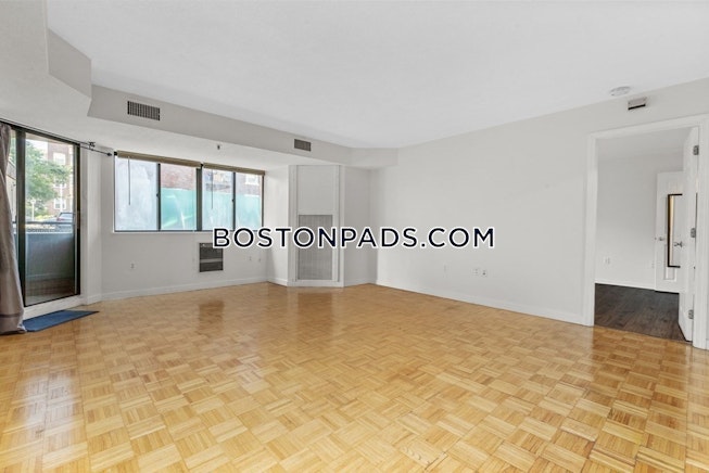 Boston - $2,650 /mo