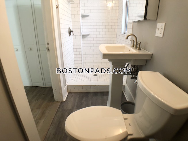 Boston - $5,410 /mo