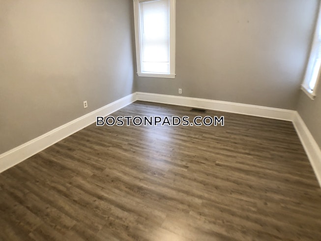 Boston - $5,410 /mo