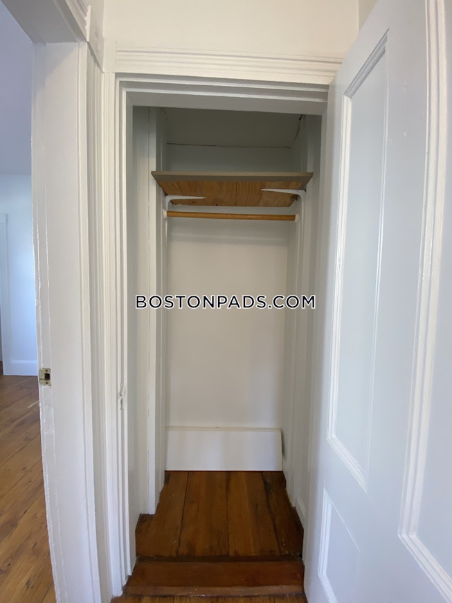 Somerville - $2,800 /mo