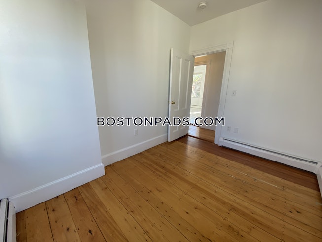 Somerville - $2,800 /mo