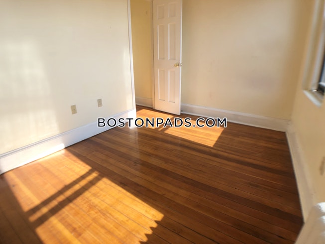 Boston - $4,750 /mo