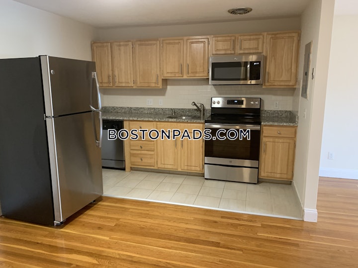 brookline-1-bed-1-bath-boston-university-2750-4559611 